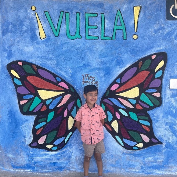 Meet your Posher, Andrea - Picture 2 of 12